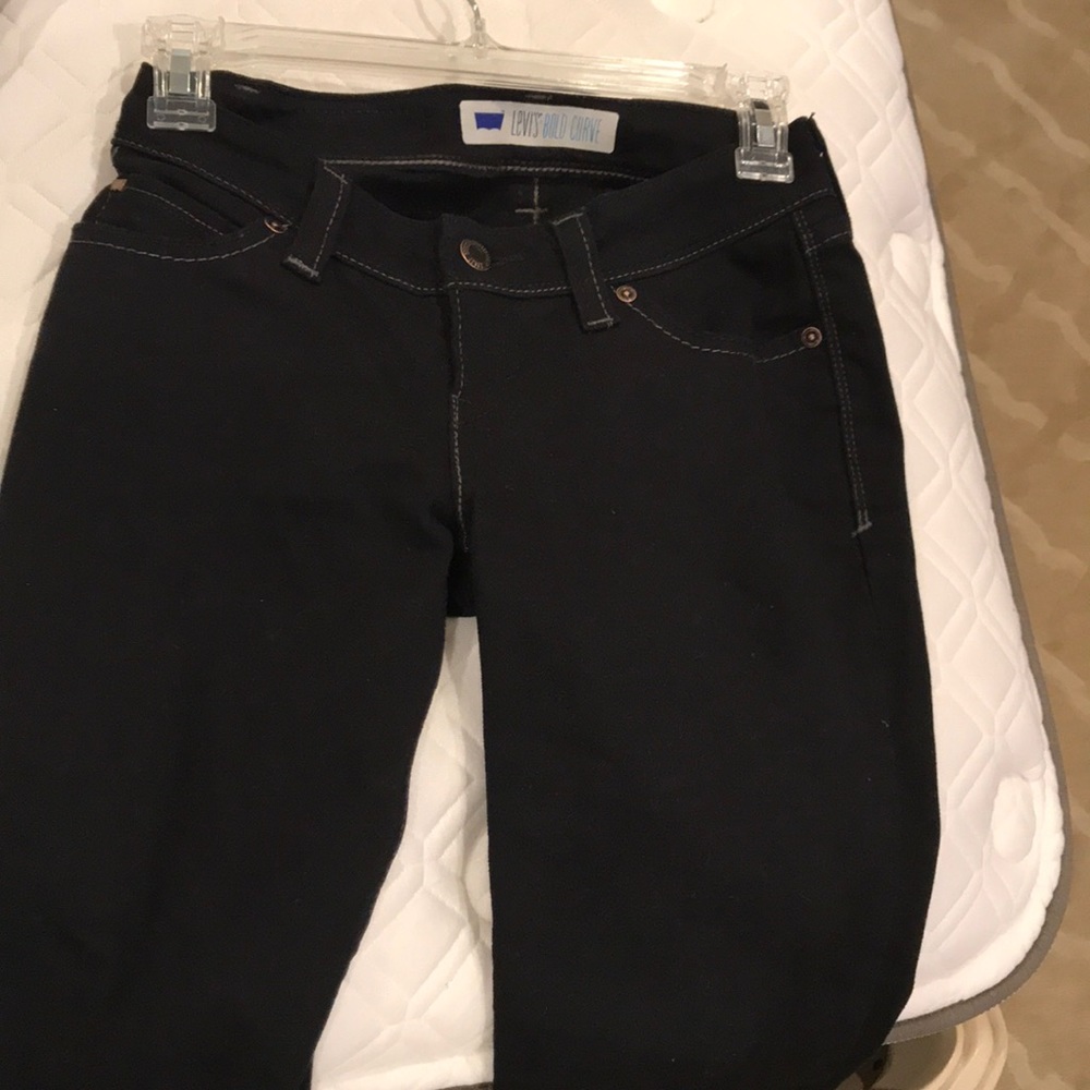 NWOT Levi’s Bold Curve Jeans
